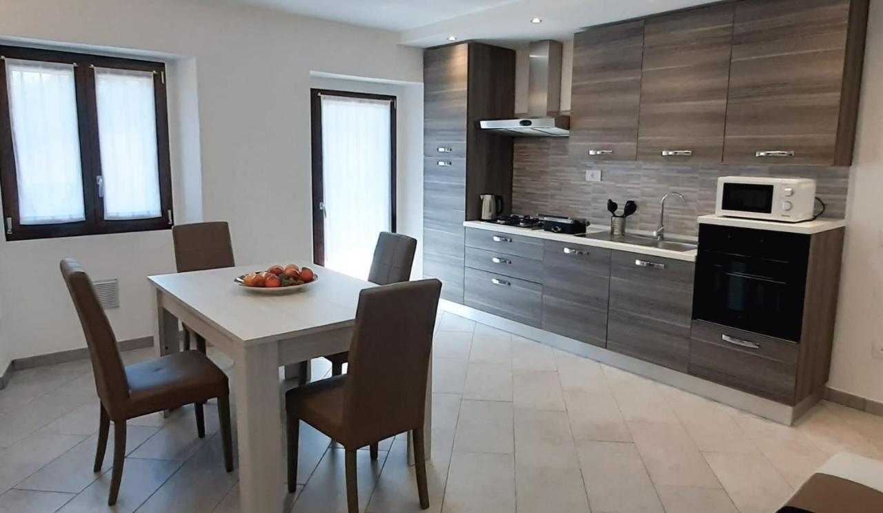 Apartamento Casa Delle Rose 2 Verbania Exterior foto